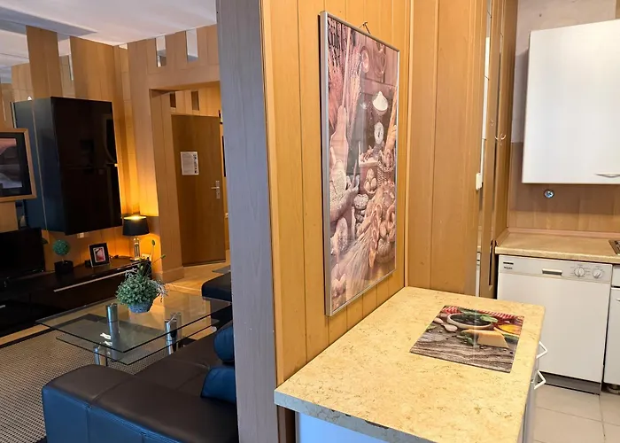 Apartament Center *