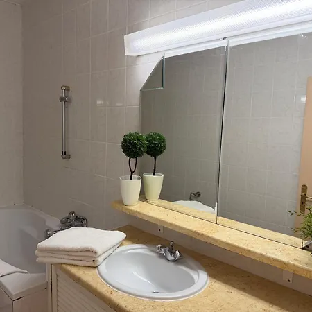 Apartament Center *